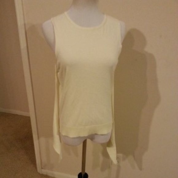 NWT THEORY twist front knit top (P.M) - Picture 2 of 9